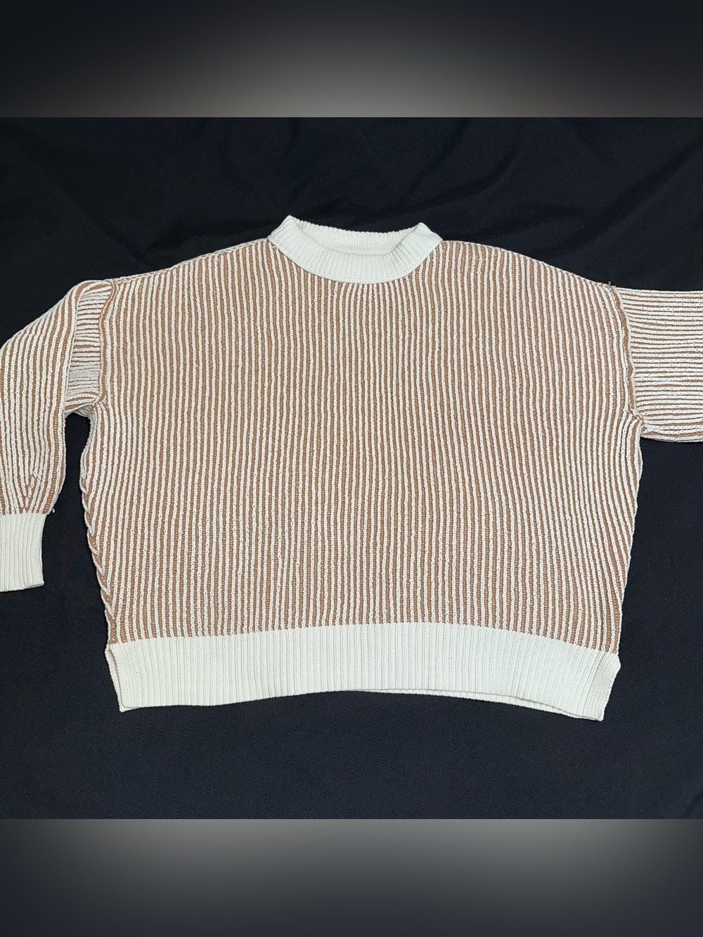 Aerie Cream and Tan Ribbed Knit Women's oversized Sweater medium